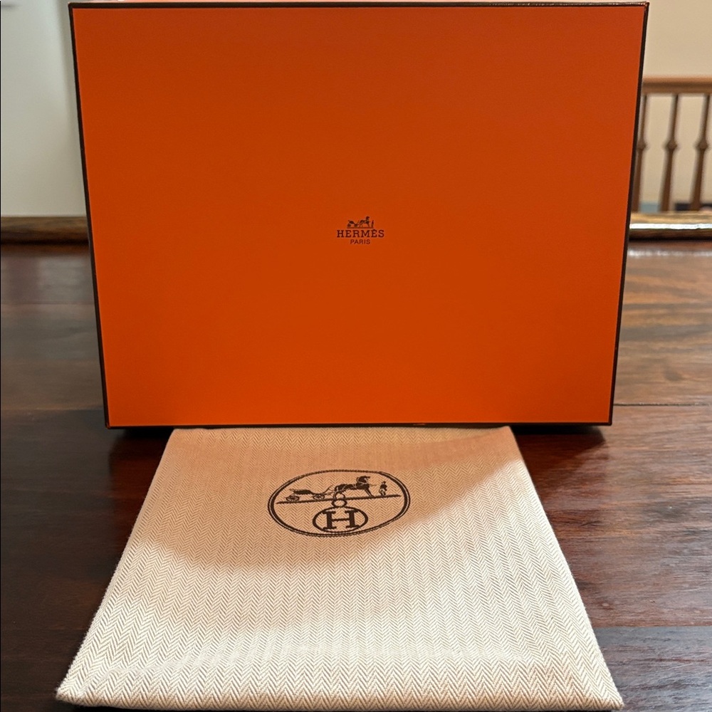 HERMÈS Small Dustbag with Drawstring Closure